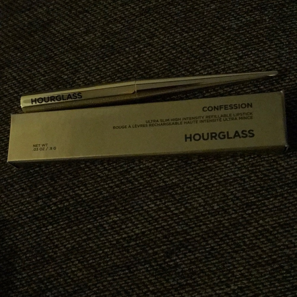 Hourglass Lipstick